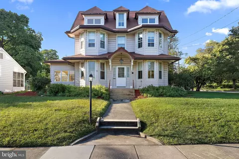 101 W Ridley Ave, Ridley Park, PA 19078