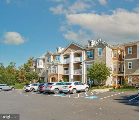 5000 Village Way #303, Boothwyn, PA 19061