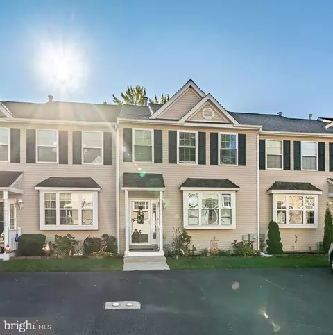 36 Linda Ln, Aston, PA 19014