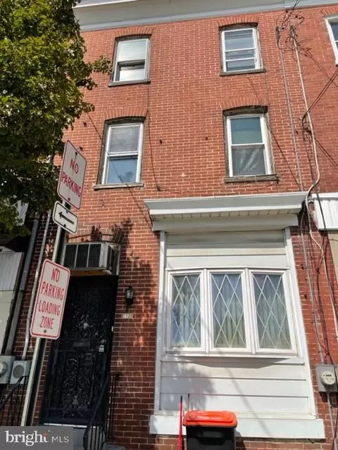 2730 W 2nd St, Chester, PA 19013