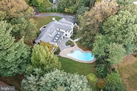 750 King Of Prussia Rd, Wayne, PA 19087