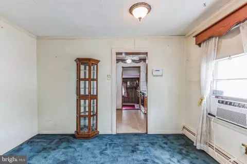 423 E Dutton Mill Rd, Brookhaven, PA 19015 photo 8