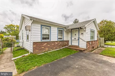 423 E Dutton Mill Rd, Brookhaven, PA 19015 photo 4
