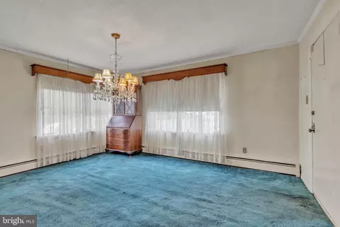 423 E Dutton Mill Rd, Brookhaven, PA 19015 photo 7