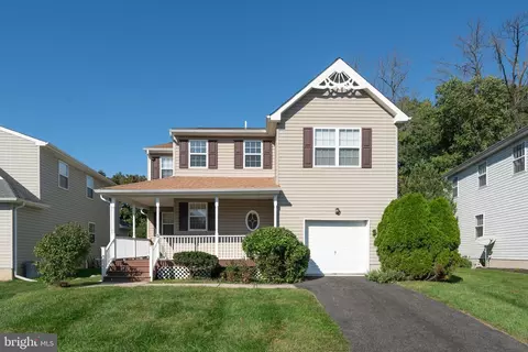 5 Liberty Ct, Marcus Hook, PA 19061
