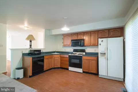 5 Liberty Ct, Marcus Hook, PA 19061 photo 12