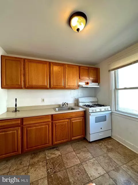 7223 Glenthorne Rd, Upper Darby, PA 19082 photo 13