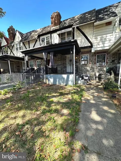 7223 Glenthorne Rd, Upper Darby, PA 19082 photo 2