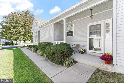1203 N Fox Cub Holw, Glen Mills, PA 19342