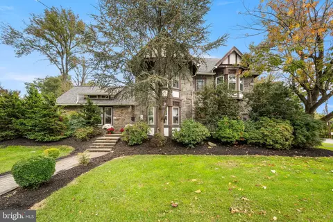 1421 S Swarthmore Ave, Swarthmore, PA 19081