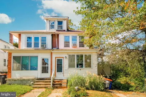 2626 Sandelands St, Chester, PA 19013