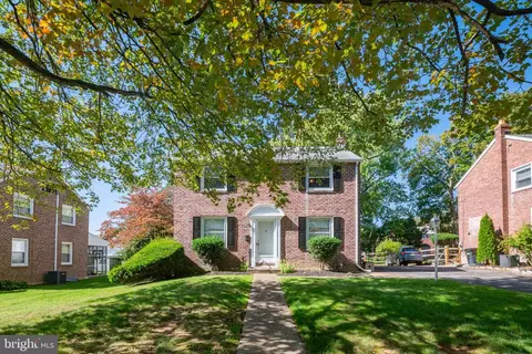 56 Worrell Dr, Springfield, PA 19064