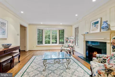 807 Maple Glen Ln, Wayne, PA 19087 photo 4