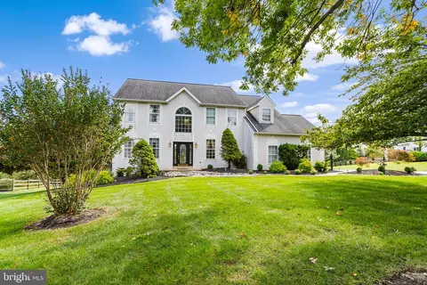25 James Hayward Rd, Glen Mills, PA 19342