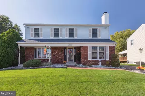 961 Greenhouse Ln, Secane, PA 19018
