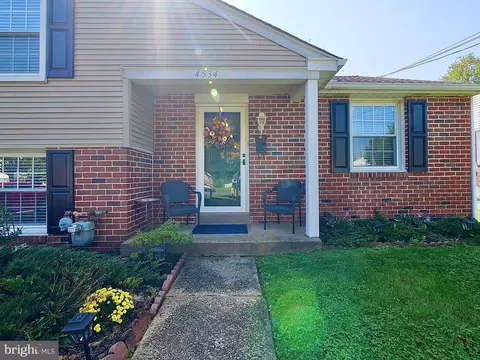 4534 School Ln, Brookhaven, PA 19015