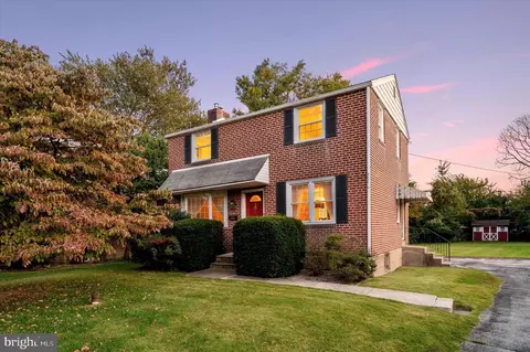 375 Yarnall Dr, Springfield, PA 19064