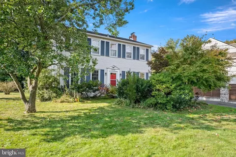 1203 Swarthmore Ave, Folsom, PA 19033