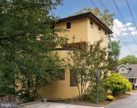 9 Howarth Ave, Media, PA 19063