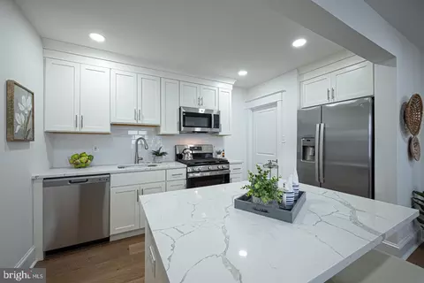 209 Valley View Rd, Media, PA 19063