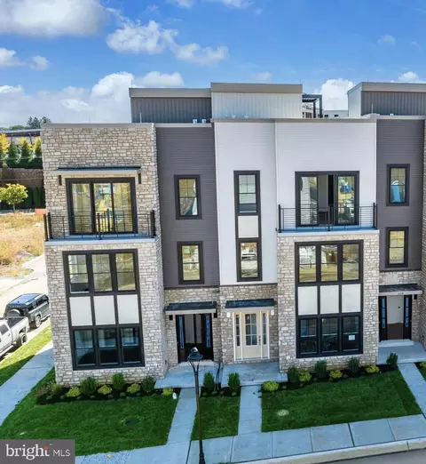 359 Horseshoe Trl #`13B, Newtown Square, PA 19073