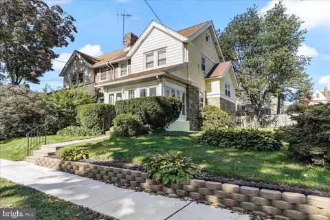 126 Woodlawn Ave, Upper Darby, PA 19082