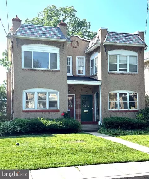 206 W Wayne Ave, Wayne, PA 19087