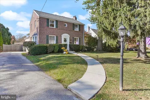 120 N Norwinden Dr, Springfield, PA 19064
