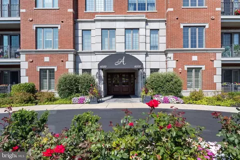 6304 Parkview Dr, Haverford, PA 19041