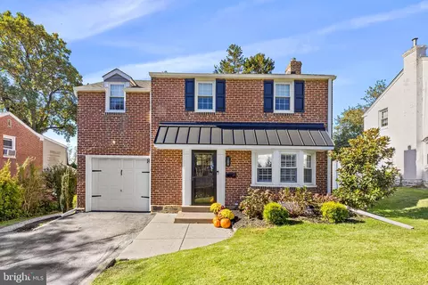 14 Treaty Rd, Drexel Hill, PA 19026