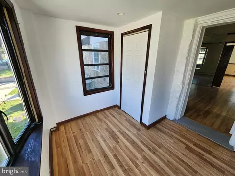 516 Sansom St, Upper Darby, PA 19082 photo 10