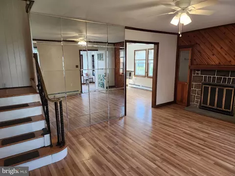 516 Sansom St, Upper Darby, PA 19082 photo 17