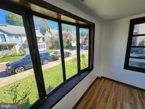 516 Sansom St, Upper Darby, PA 19082 photo 9