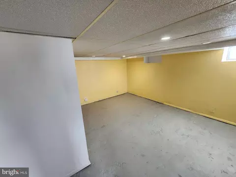 516 Sansom St, Upper Darby, PA 19082 photo 61