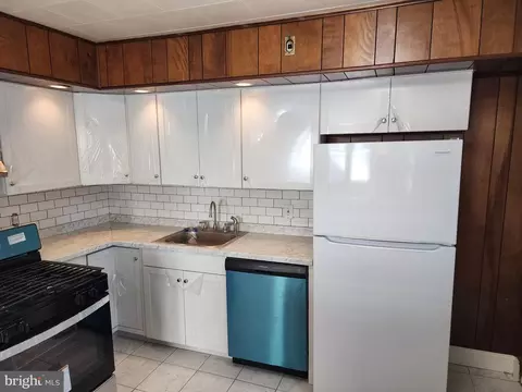 516 Sansom St, Upper Darby, PA 19082 photo 25