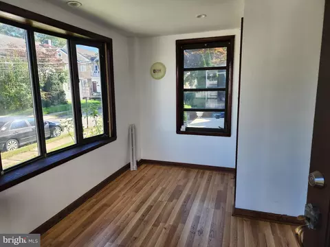 516 Sansom St, Upper Darby, PA 19082 photo 8