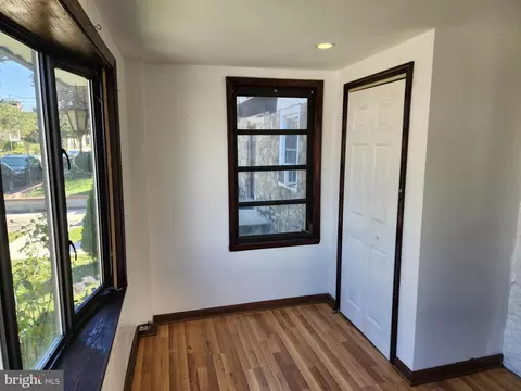 516 Sansom St, Upper Darby, PA 19082 photo 12