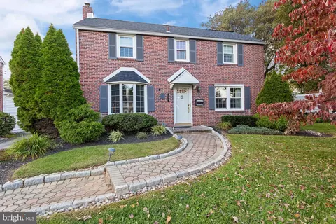 340 Indian Rock Dr, Springfield, PA 19064