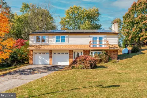 560 E Saint Andrews Dr, Media, PA 19063