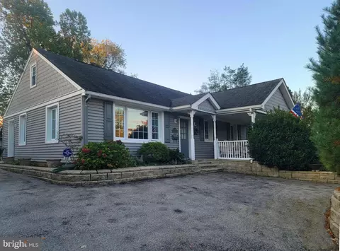 339 Sugartown Rd, Wayne, PA 19087 photo 3
