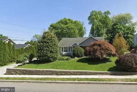 339 Sugartown Rd, Wayne, PA 19087 photo 2