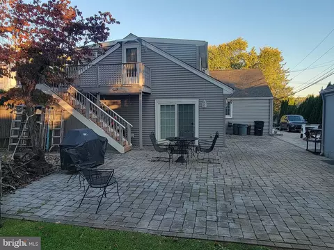 339 Sugartown Rd, Wayne, PA 19087 photo 9