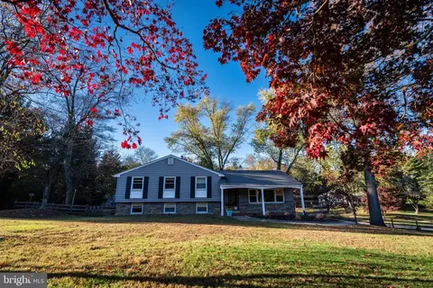 21 Pine Tree Dr, Media, PA 19063