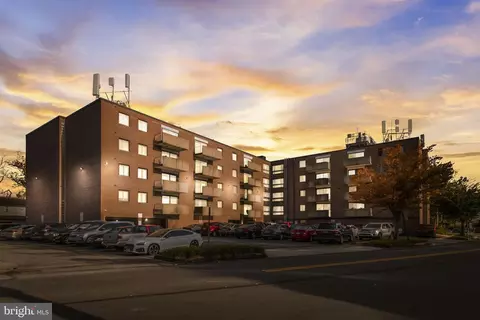 33 W Chester Pike #C2, Ridley Park, PA 19078