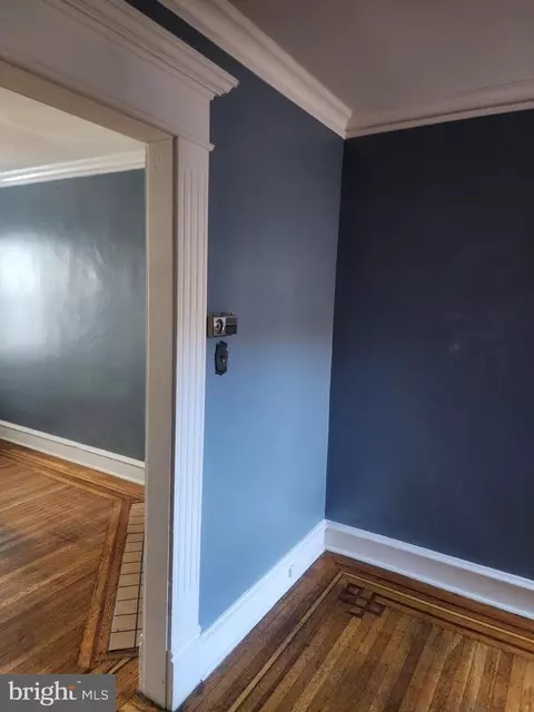 Entry Way - 252 Avon Rd, Upper Darby, PA 19082 photo 4 of 5