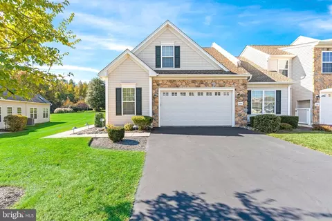 3529 Dogwood Dr, Garnet Valley, PA 19060