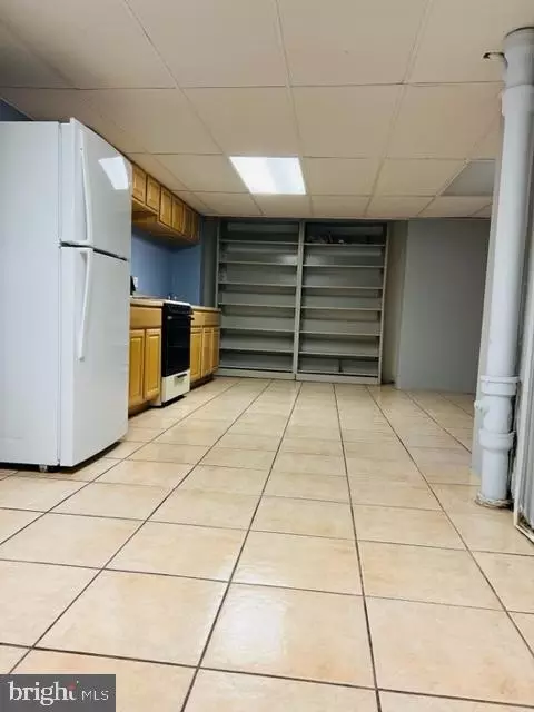 248 Long Ln, Upper Darby, PA 19082 photo 4