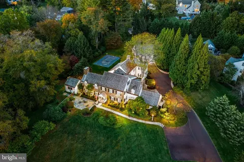416 Boxwood Rd, Bryn Mawr, PA 19010