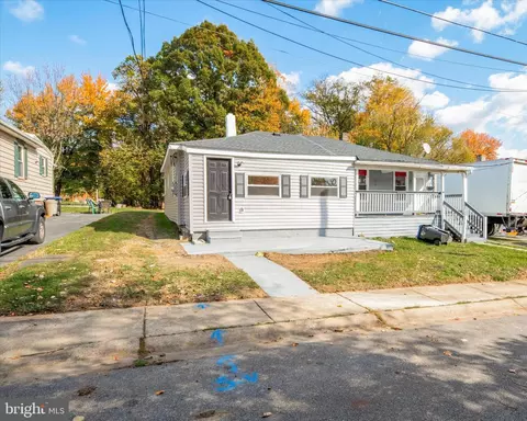 2313 Thomas Ave, Aston, PA 19014