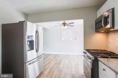 2219 E Helms Mnr, Ogden, PA 19061 photo 11